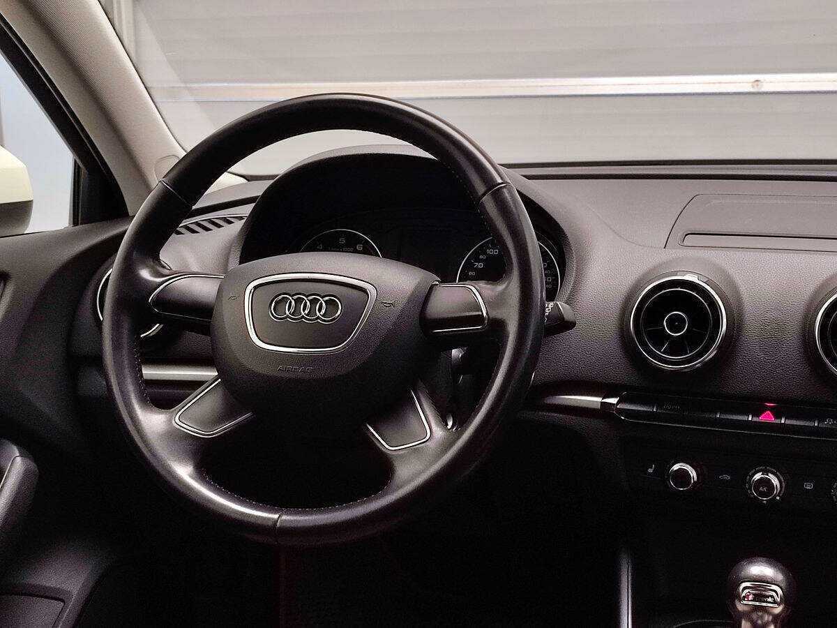 Audi A3 Sportback, 2013 Фото №10