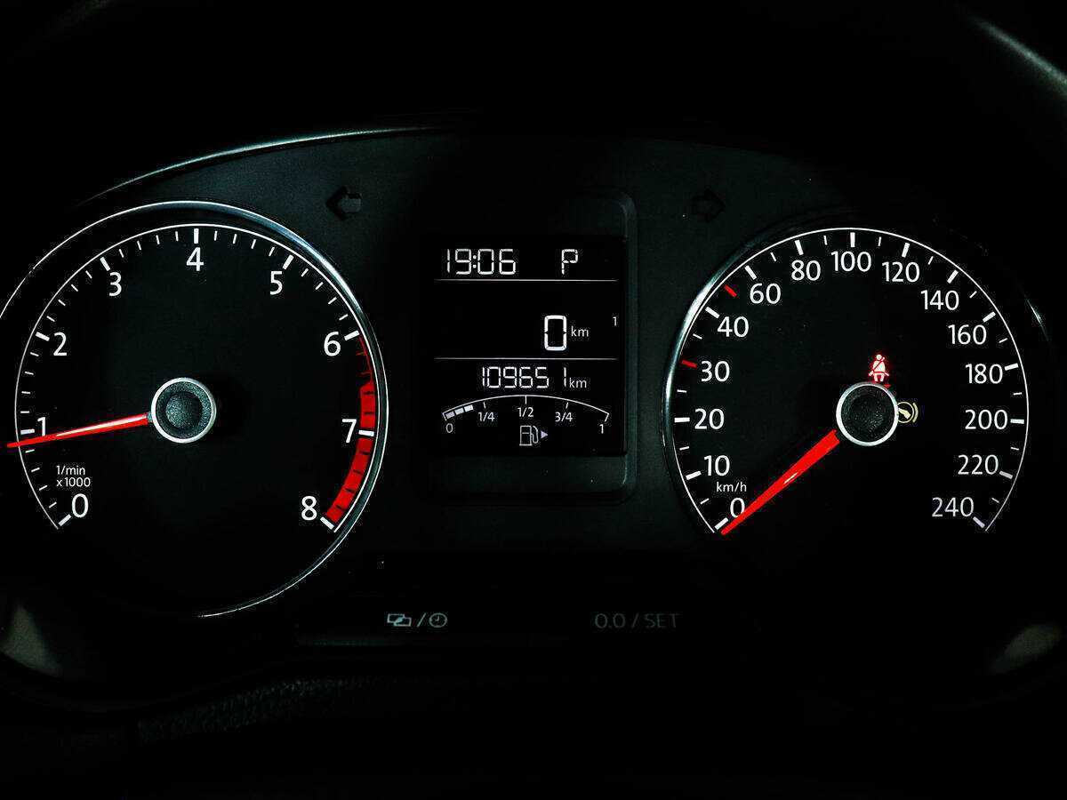 Volkswagen Polo, 2018 Фото №11