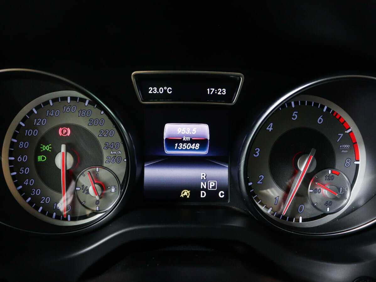 Mercedes-Benz CLA 200, 2016 Фото №8