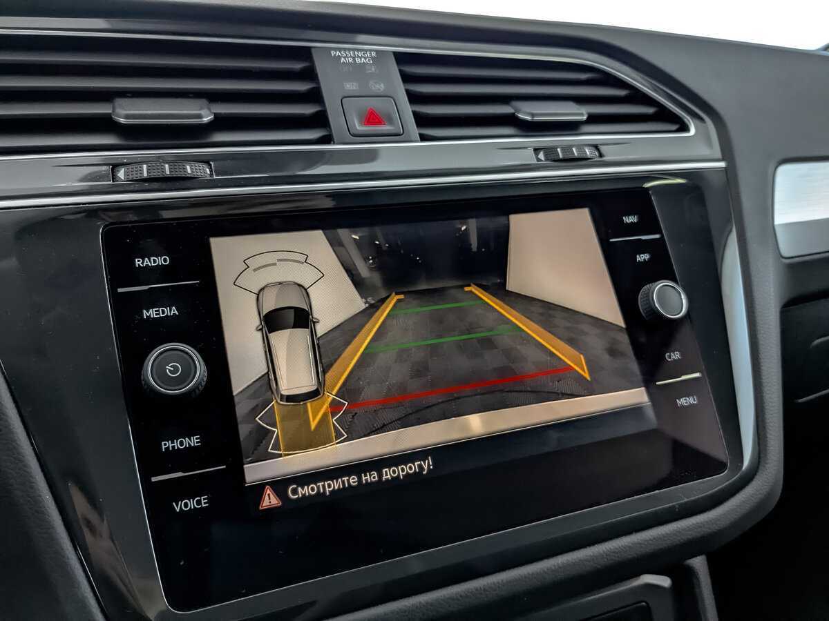Volkswagen Tiguan, 2021 Фото №21