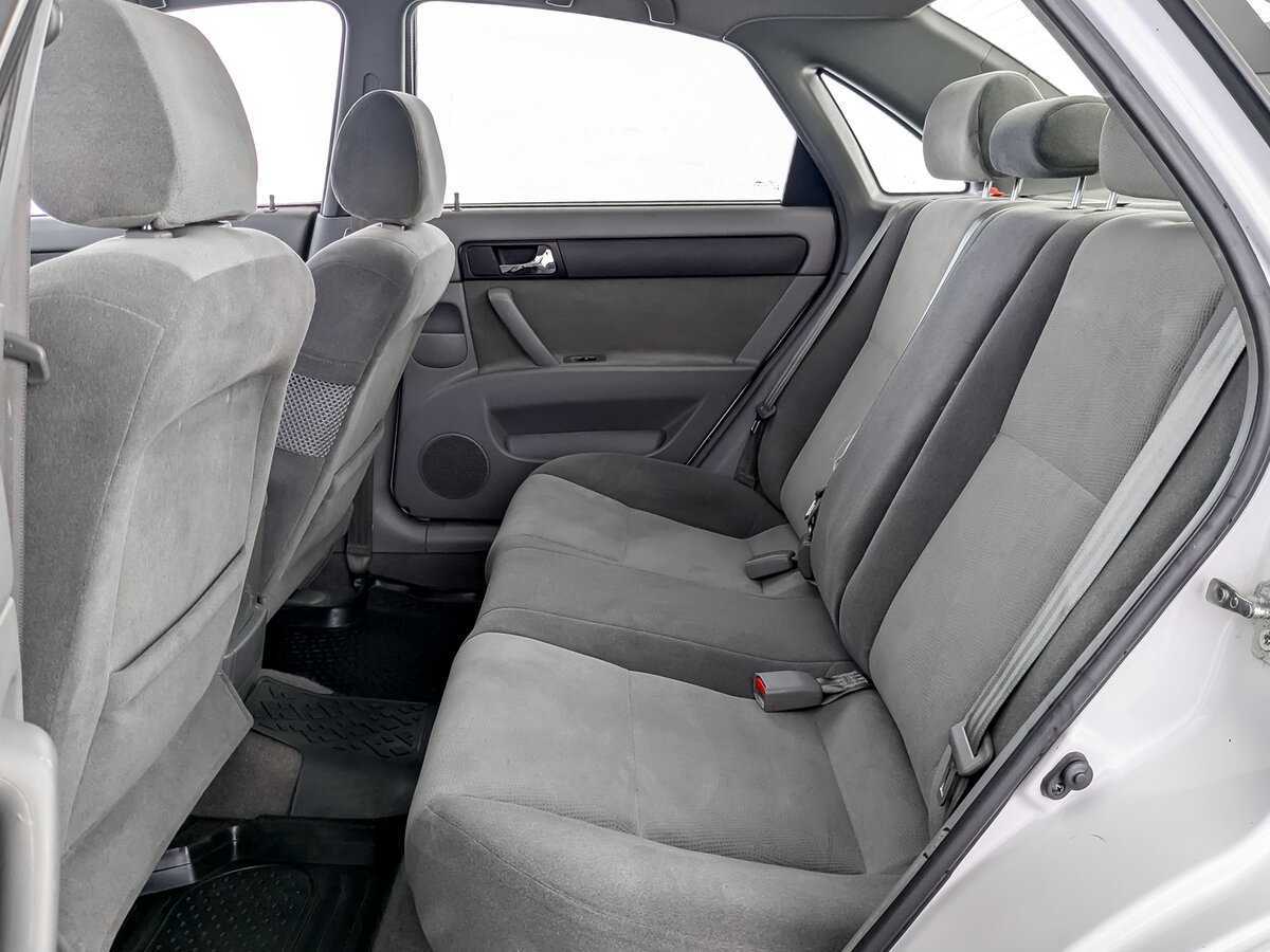 Daewoo Gentra, 2014 Фото №10