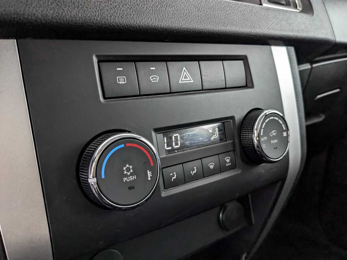 УАЗ Patriot, 2023 Фото №22