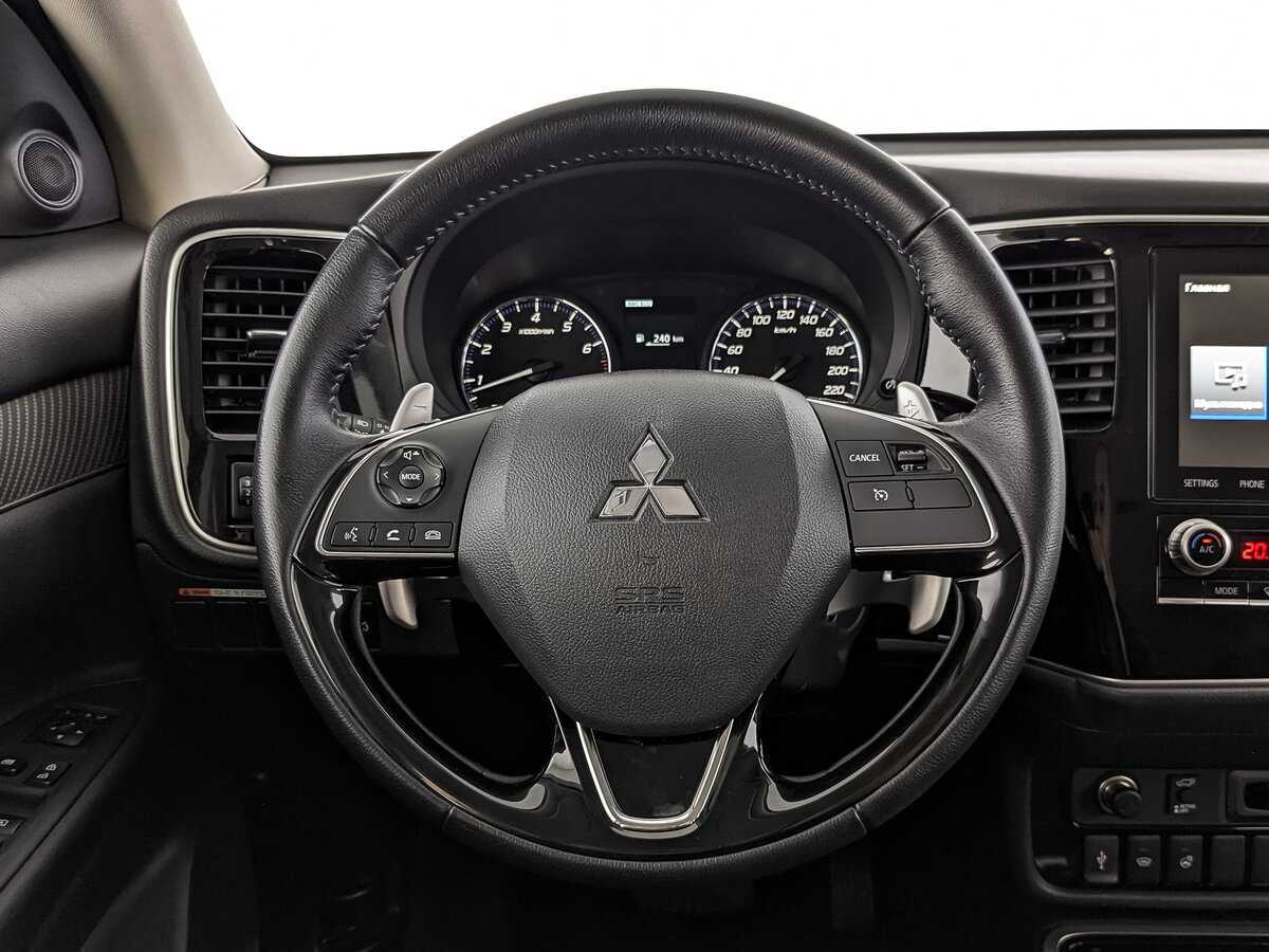 Mitsubishi Outlander, 2022 Фото №18