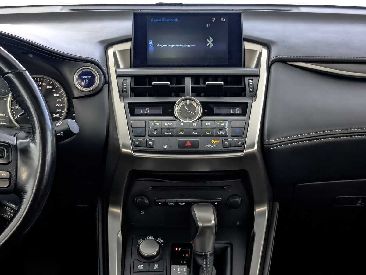 Lexus NX 300h, 2015 Фото №13