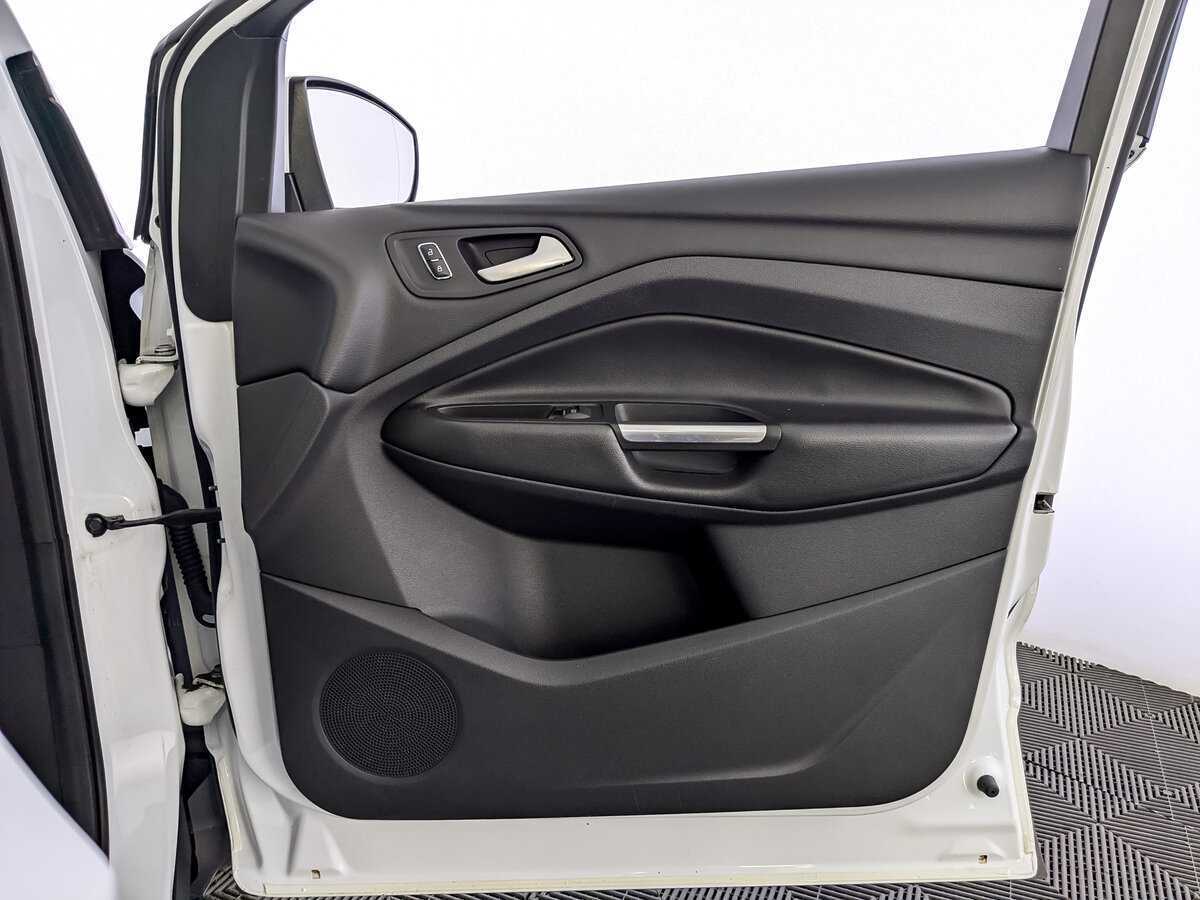 Ford Kuga, 2016 Фото №19