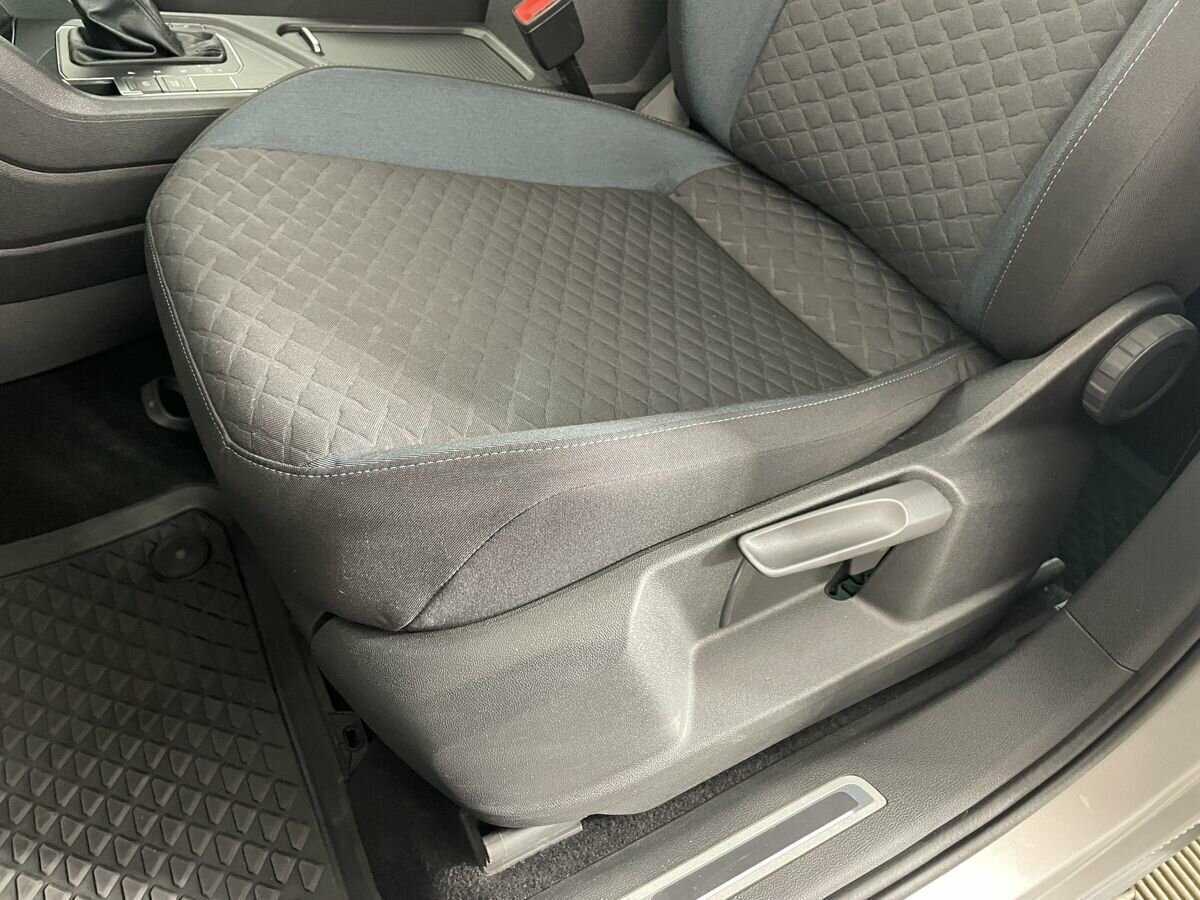 Volkswagen Tiguan, 2019 Фото №10