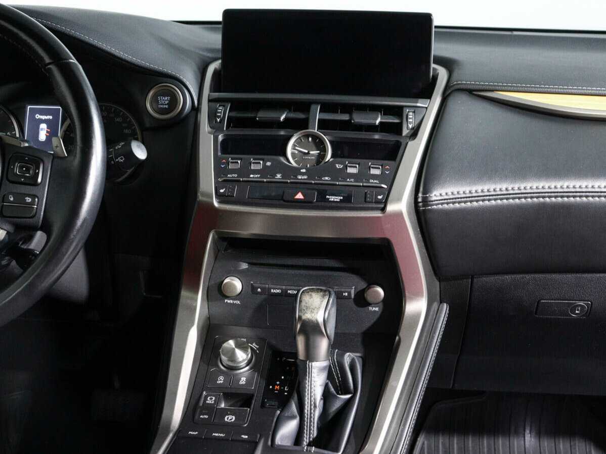 Lexus NX 200, 2018 Фото №11