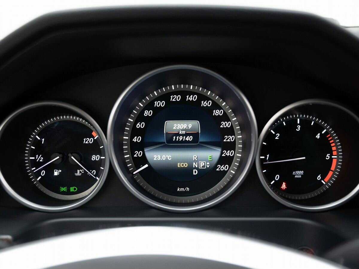 Mercedes-Benz E-Класс 250 CDI, 2015 Фото №18