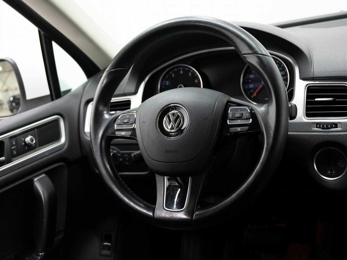 Volkswagen Touareg, 2015 Фото №11