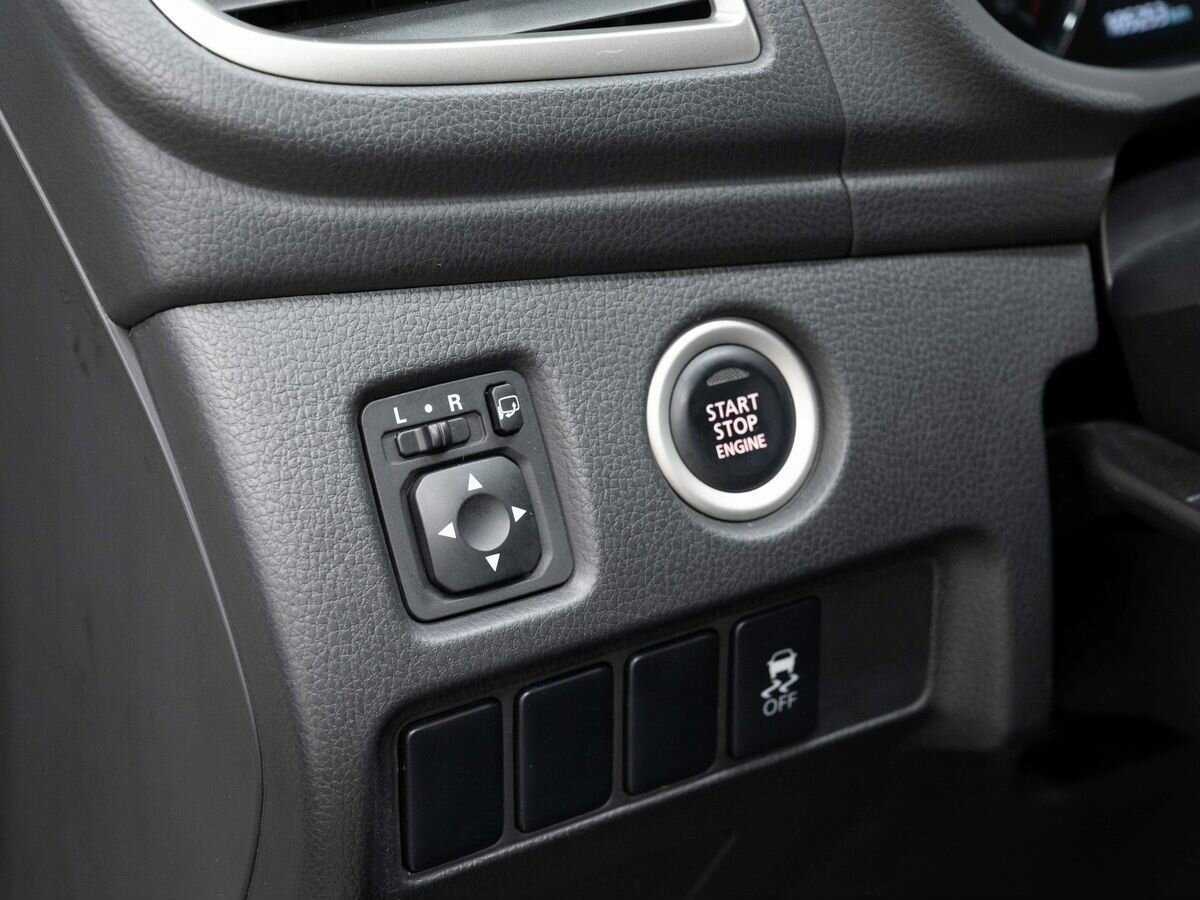 Mitsubishi Pajero Sport, 2017 Фото №20