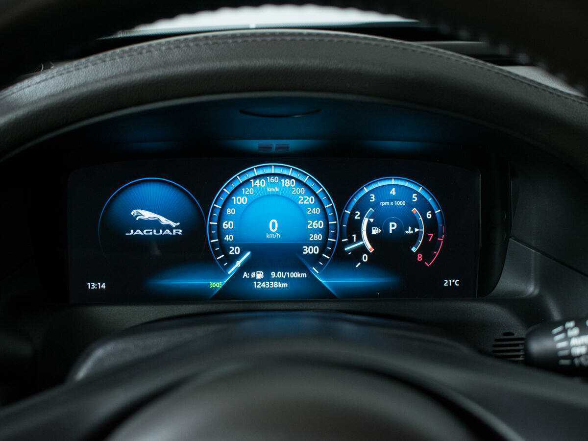 Jaguar XF, 2016 Фото №11