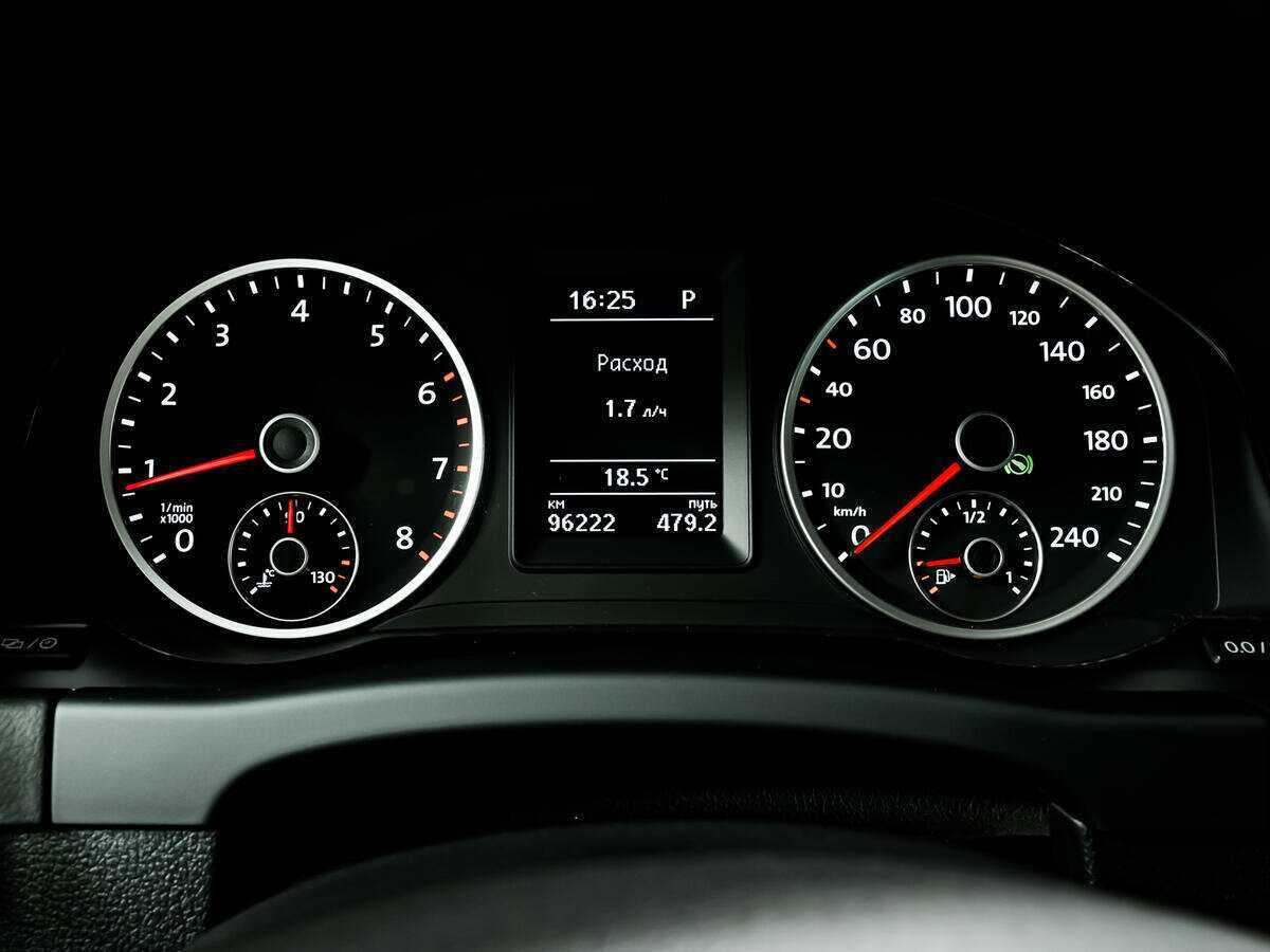 Volkswagen Tiguan, 2016 Фото №10