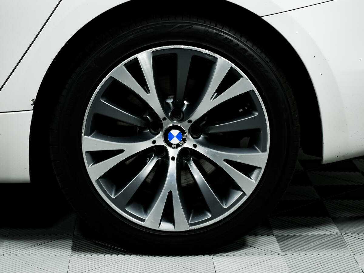 BMW 5 серии Gran Turismo 535i xDrive, 2013 Фото №13