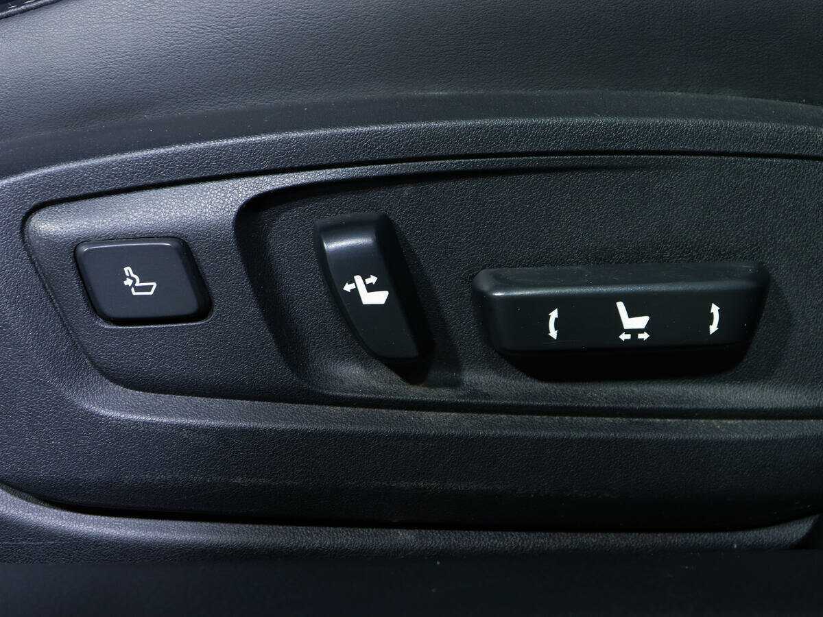 Lexus ES 200, 2016 Фото №17