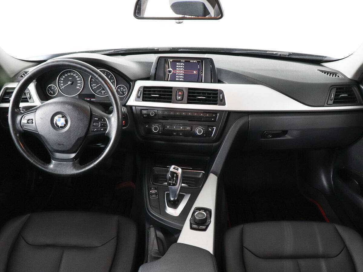 BMW 3 серии 320i, 2013 Фото №11