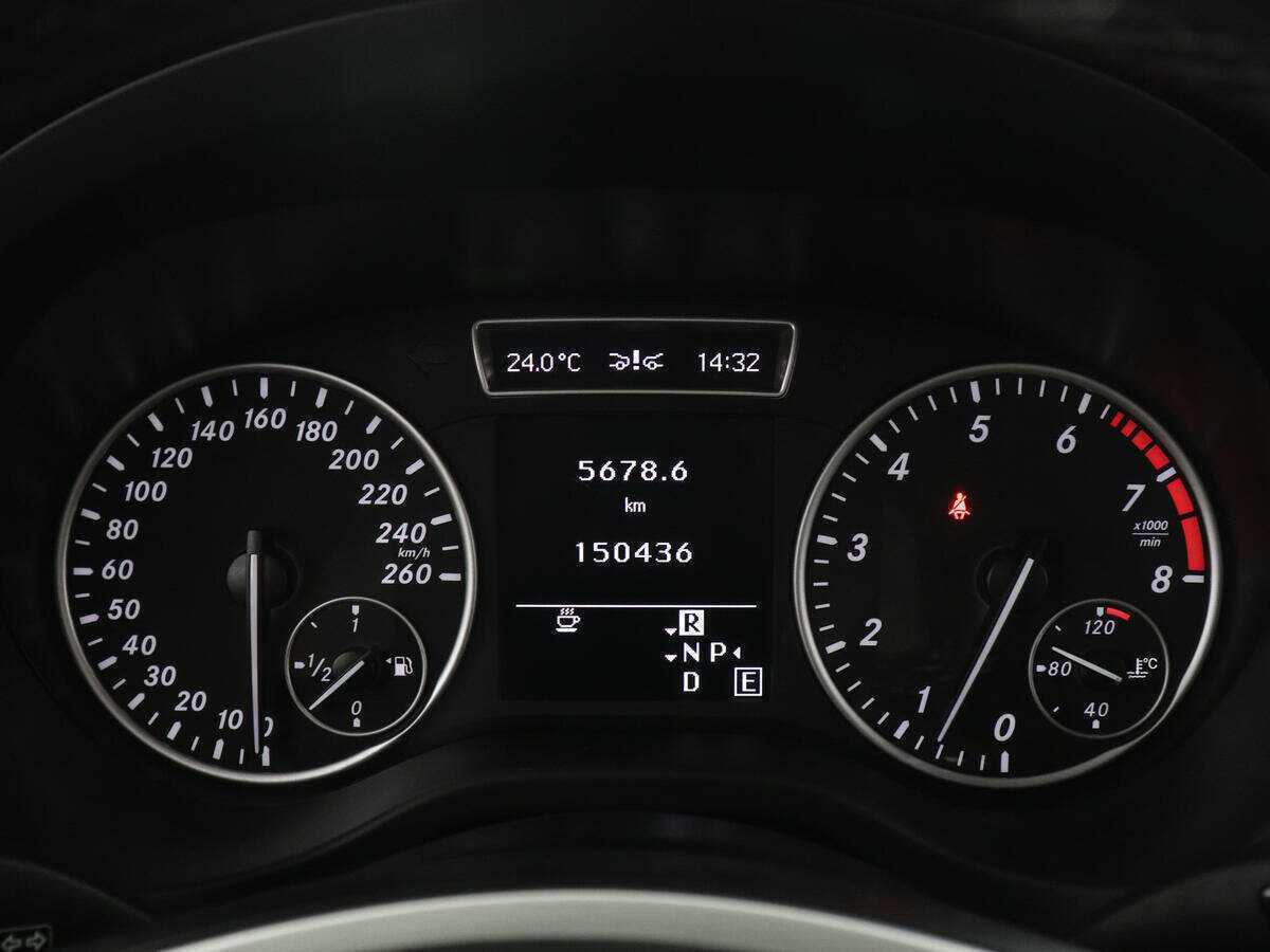 Mercedes-Benz A-Класс 180, 2013 Фото №11