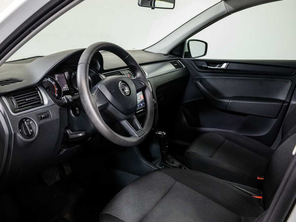 Skoda Rapid, 2018 Фото №11