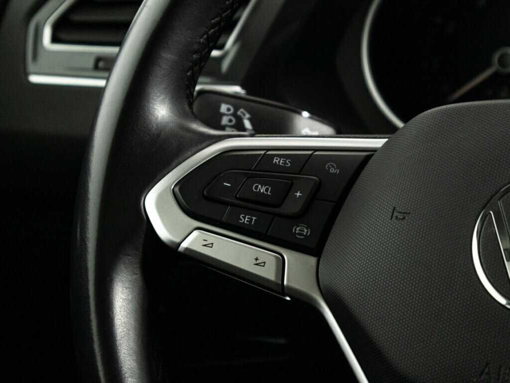 Volkswagen Tiguan, 2021 Фото №18