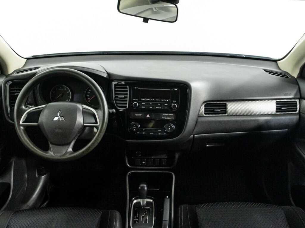 Mitsubishi Outlander, 2018 Фото №11