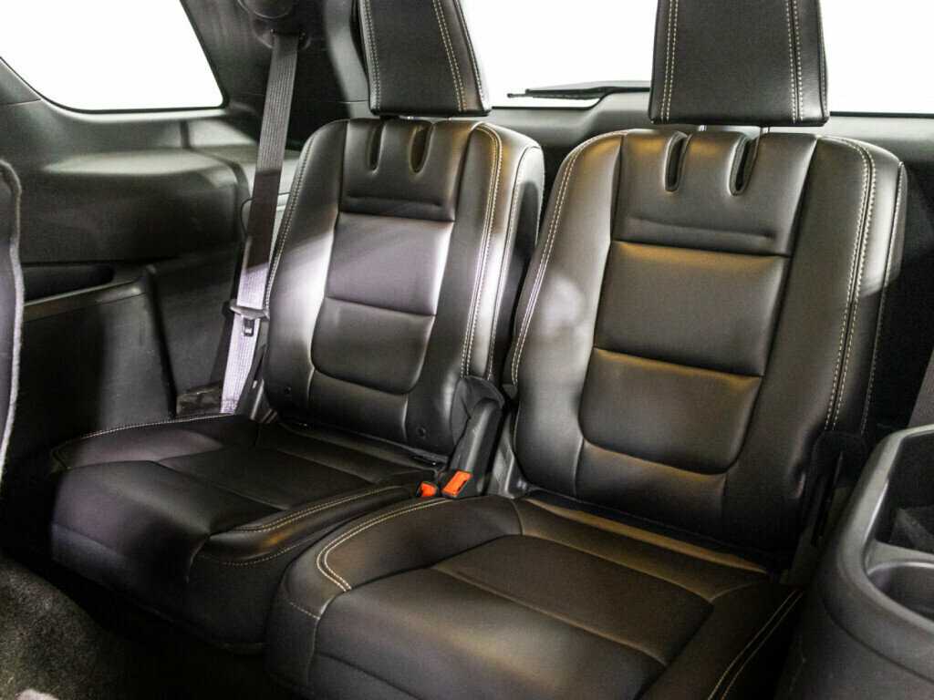 Ford Explorer Sport, 2013 Фото №16