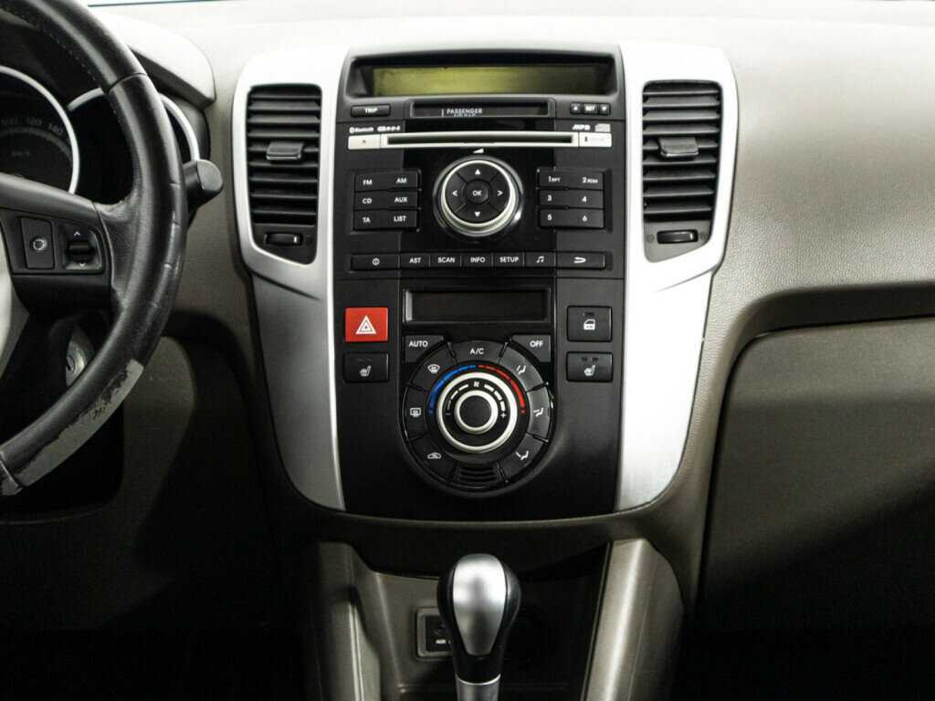 Kia Venga, 2012 Фото №14