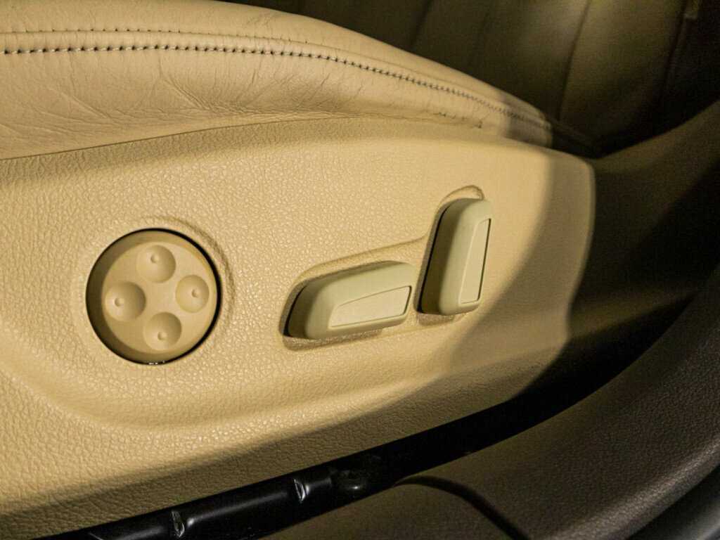 Audi A6, 2012 Фото №16