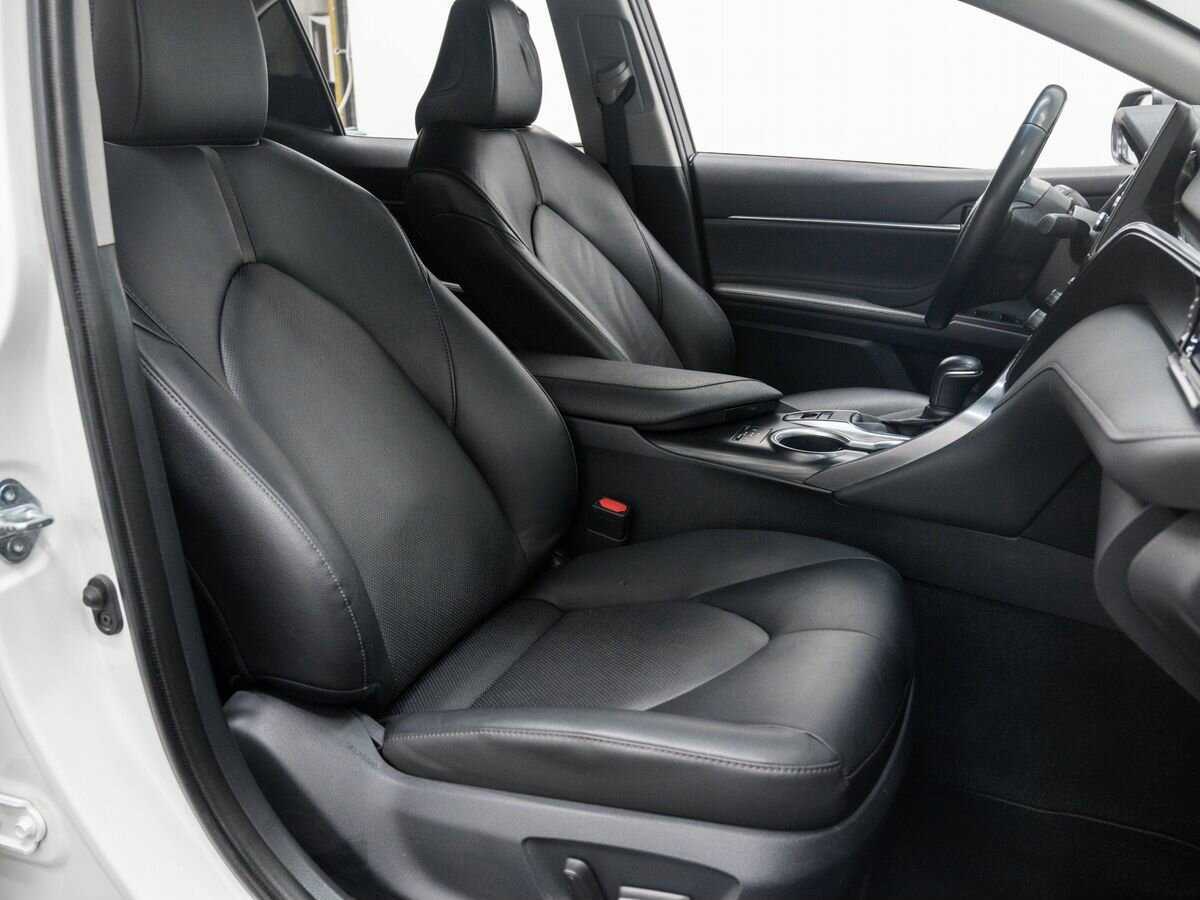 Toyota Camry, 2022 Фото №9