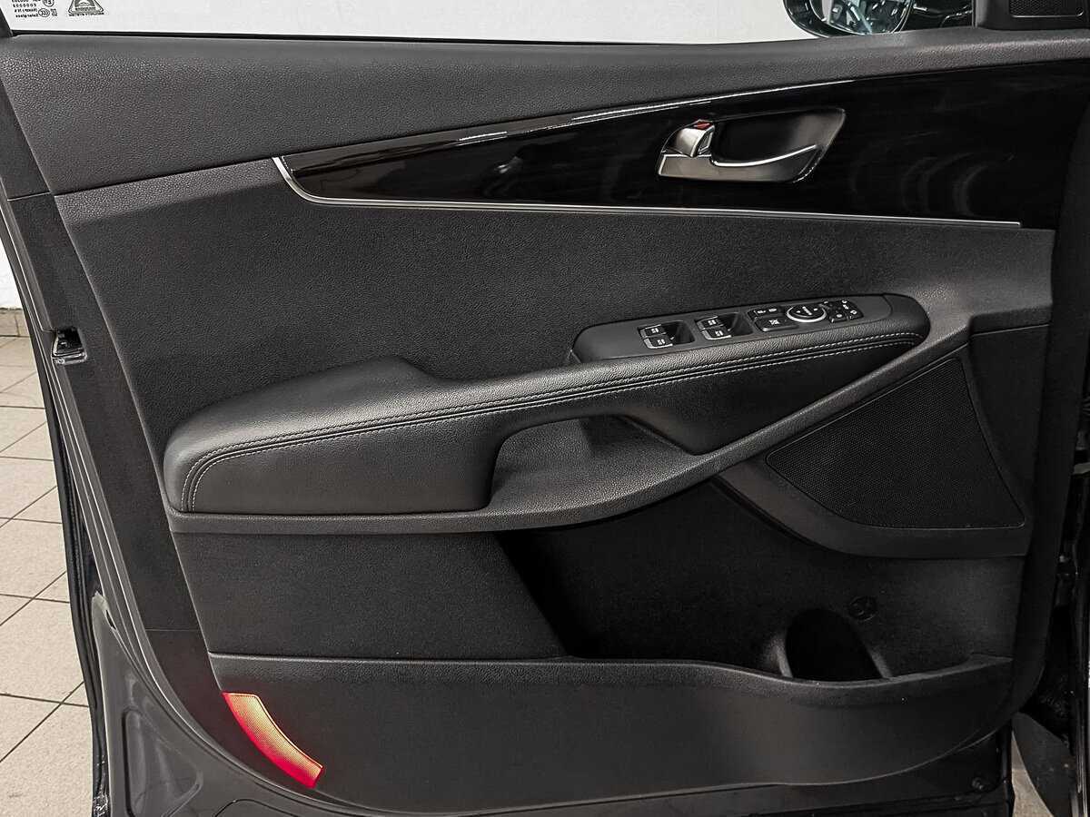 Kia Sorento, 2018 Фото №19
