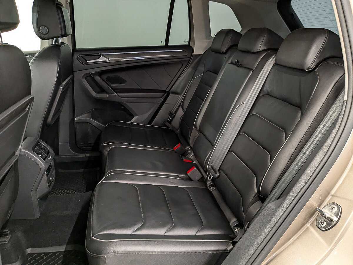 Volkswagen Tiguan, 2018 Фото №12