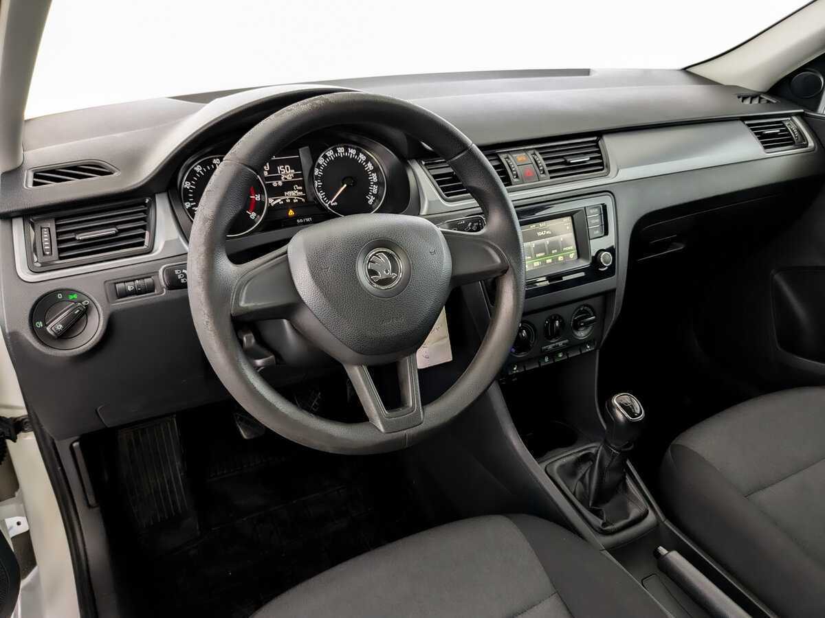 Skoda Rapid, 2017 Фото №16