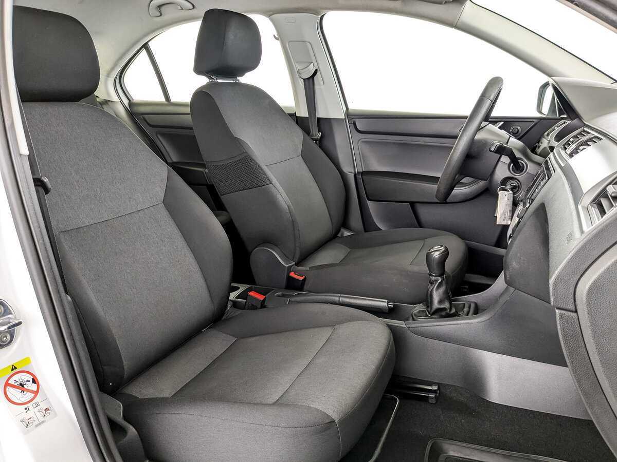 Skoda Rapid, 2017 Фото №23