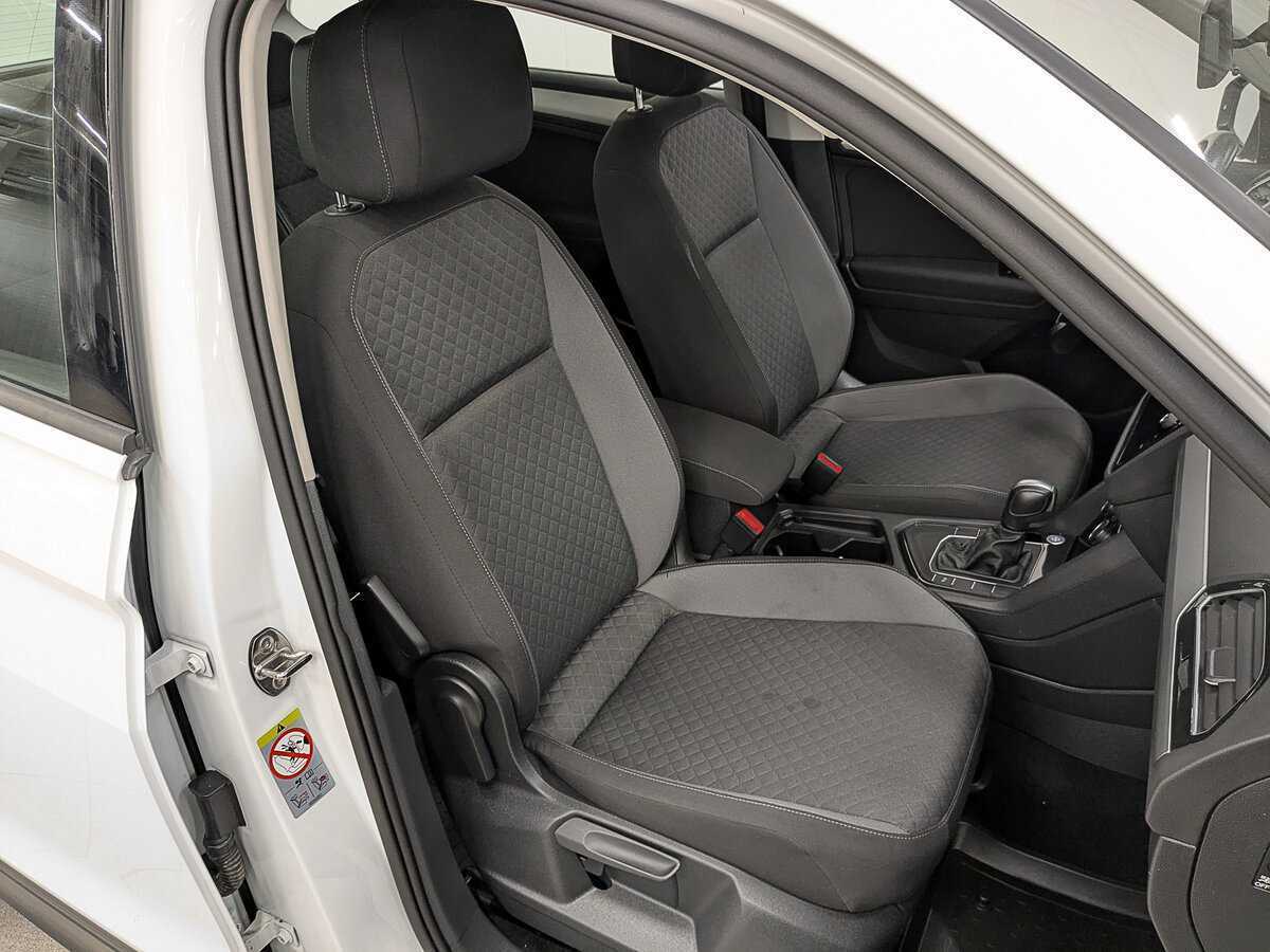 Volkswagen Tiguan, 2020 Фото №24