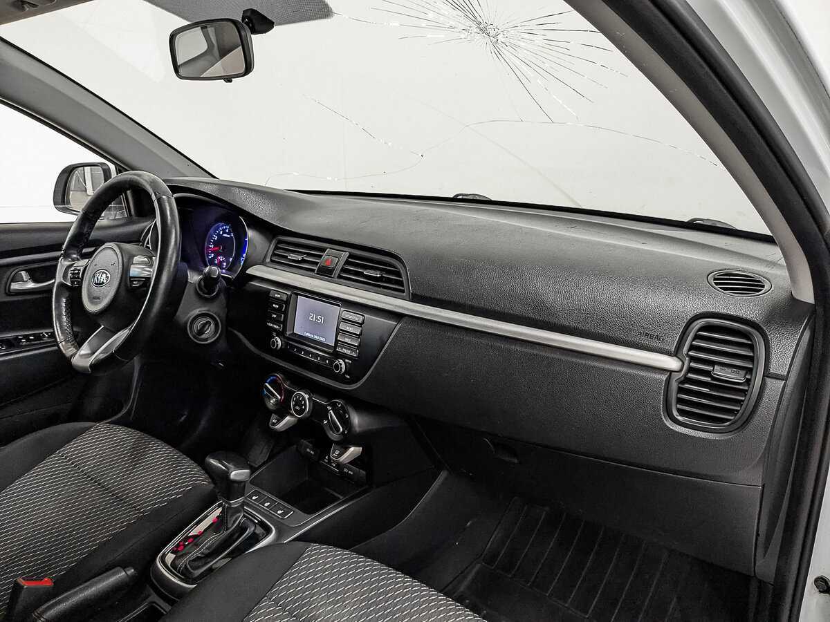 Kia Rio X-Line, 2020 Фото №12