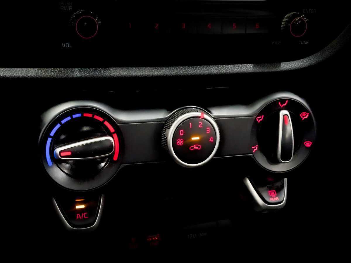 Kia Rio X-Line, 2020 Фото №25