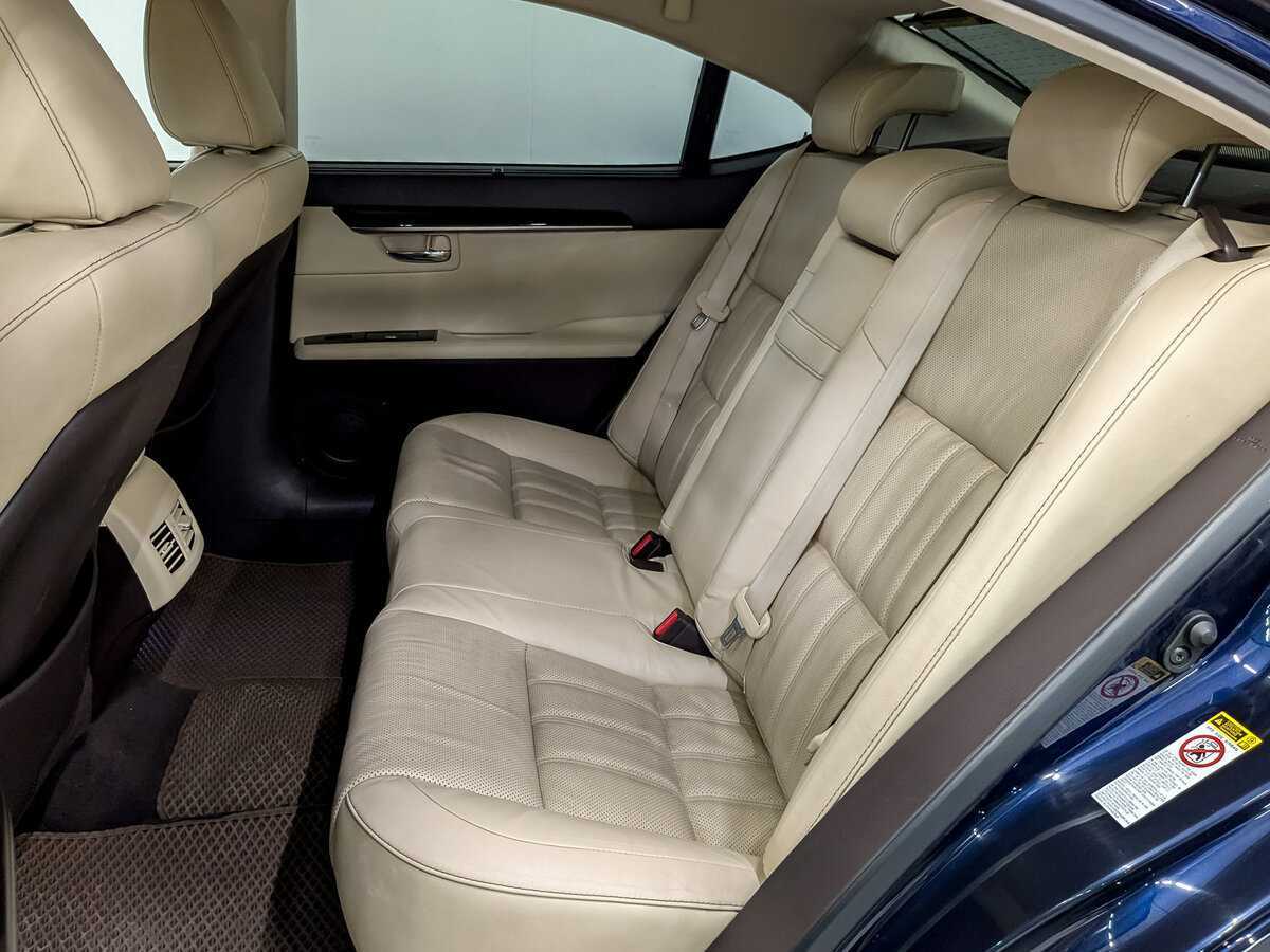 Lexus ES 200, 2015 Фото №12
