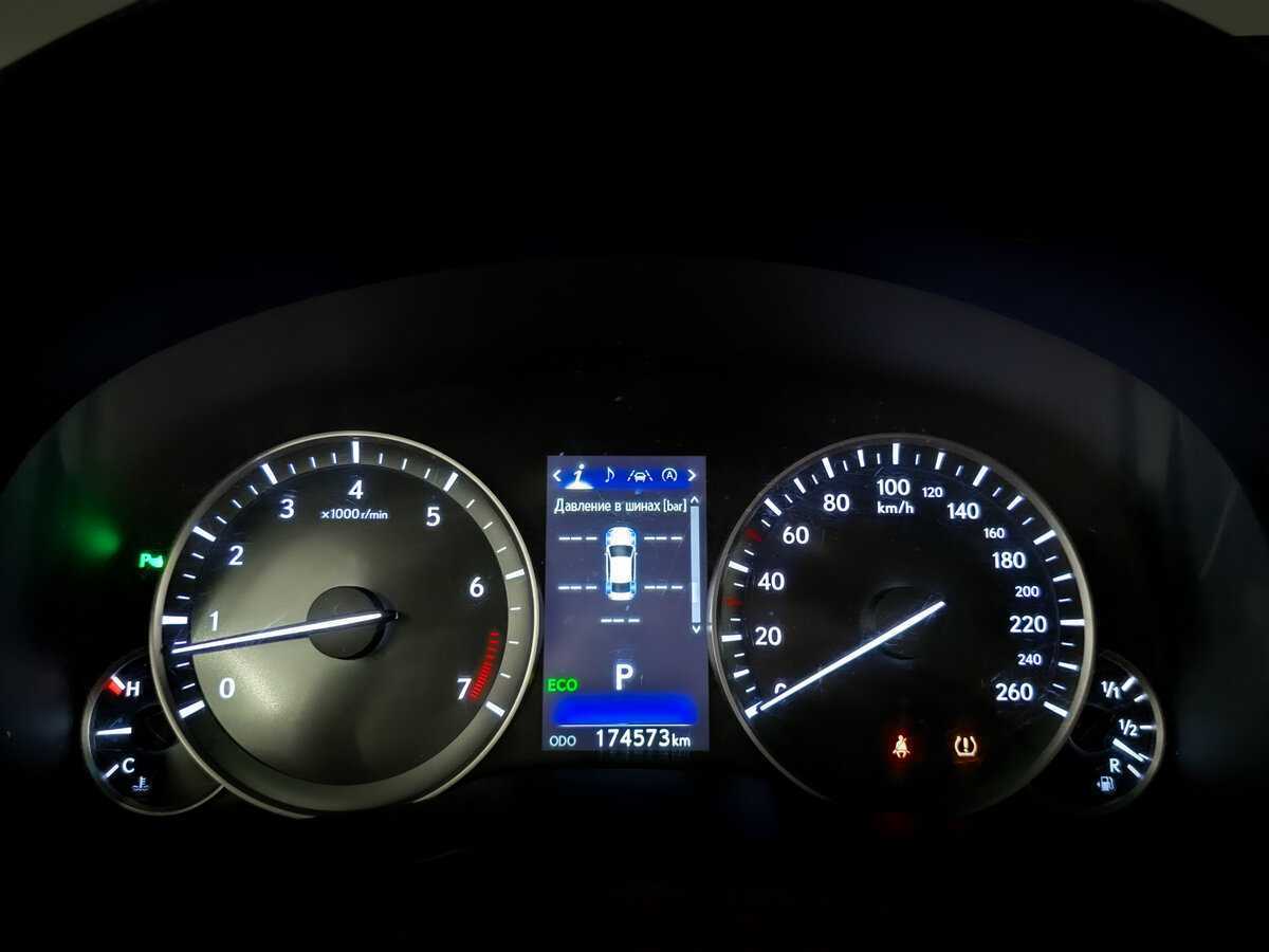 Lexus ES 200, 2015 Фото №13