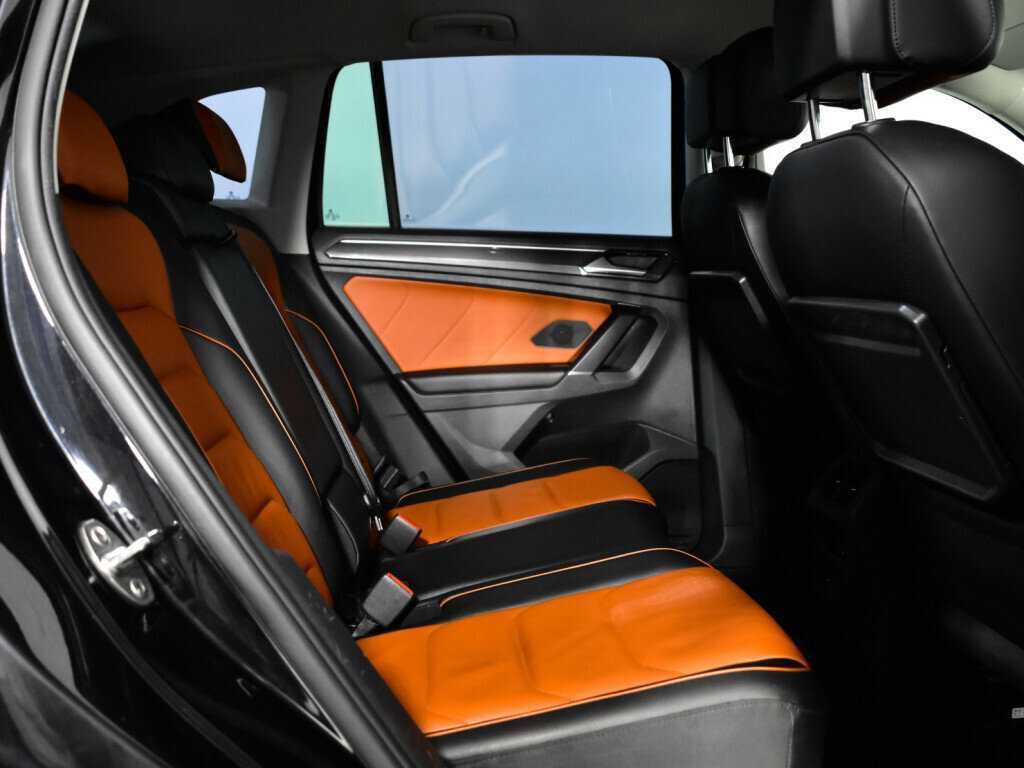 Volkswagen Tiguan, 2018 Фото №10