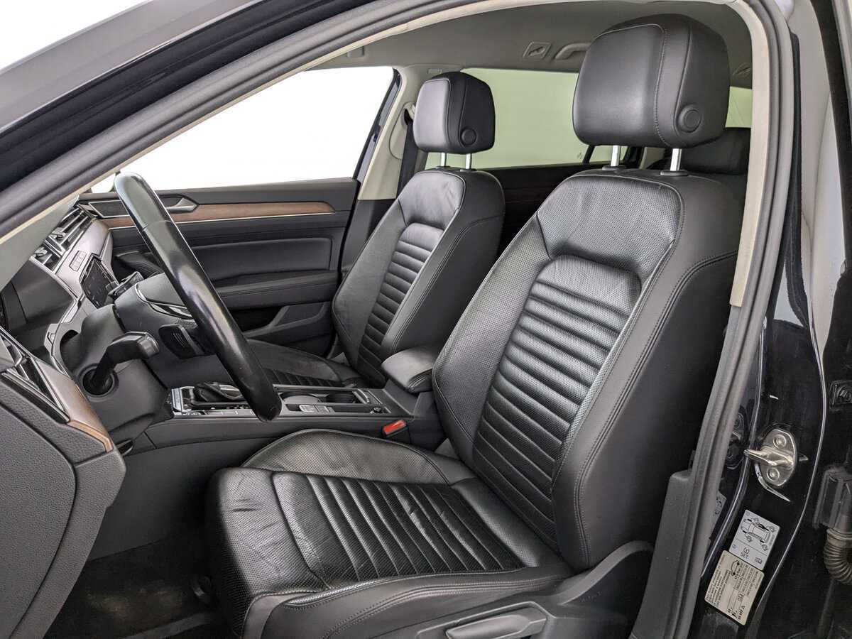 Volkswagen Passat Alltrack, 2018 Фото №20