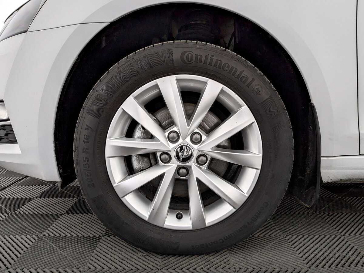 Skoda Octavia, 2019 Фото №18