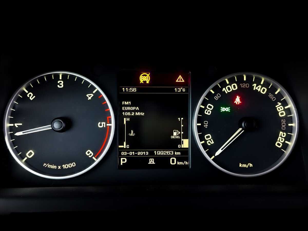 Land Rover Discovery, 2015 Фото №12