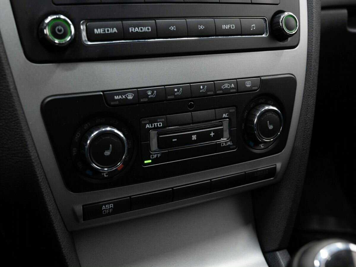 Skoda Octavia, 2012 Фото №20