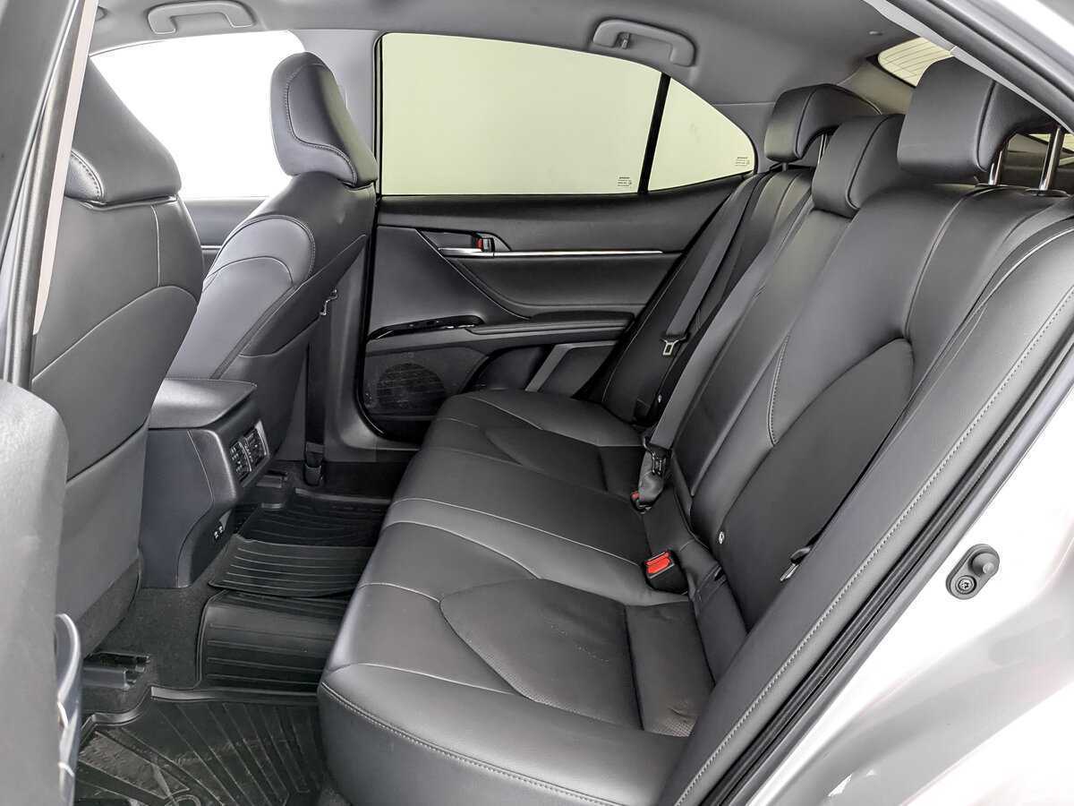Toyota Camry, 2019 Фото №12