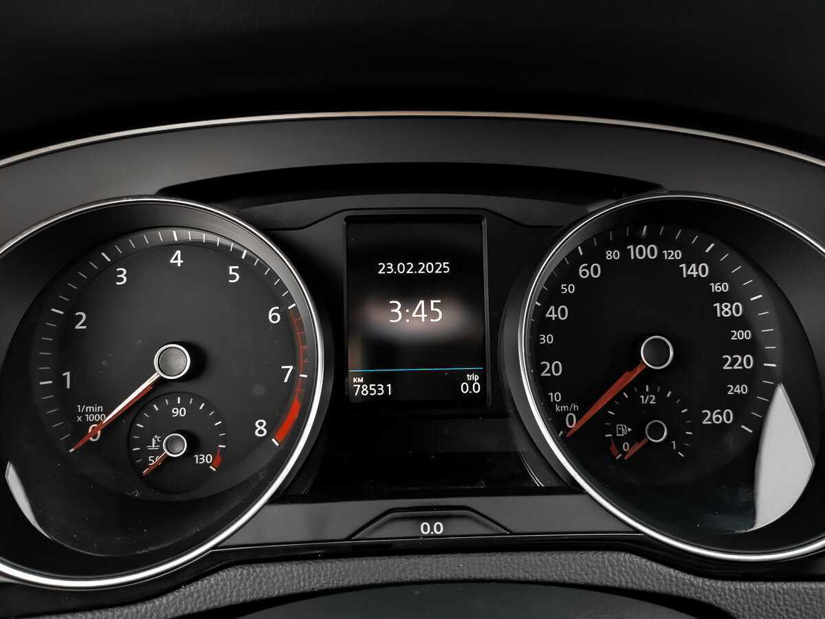 Volkswagen Passat, 2019 Фото №16