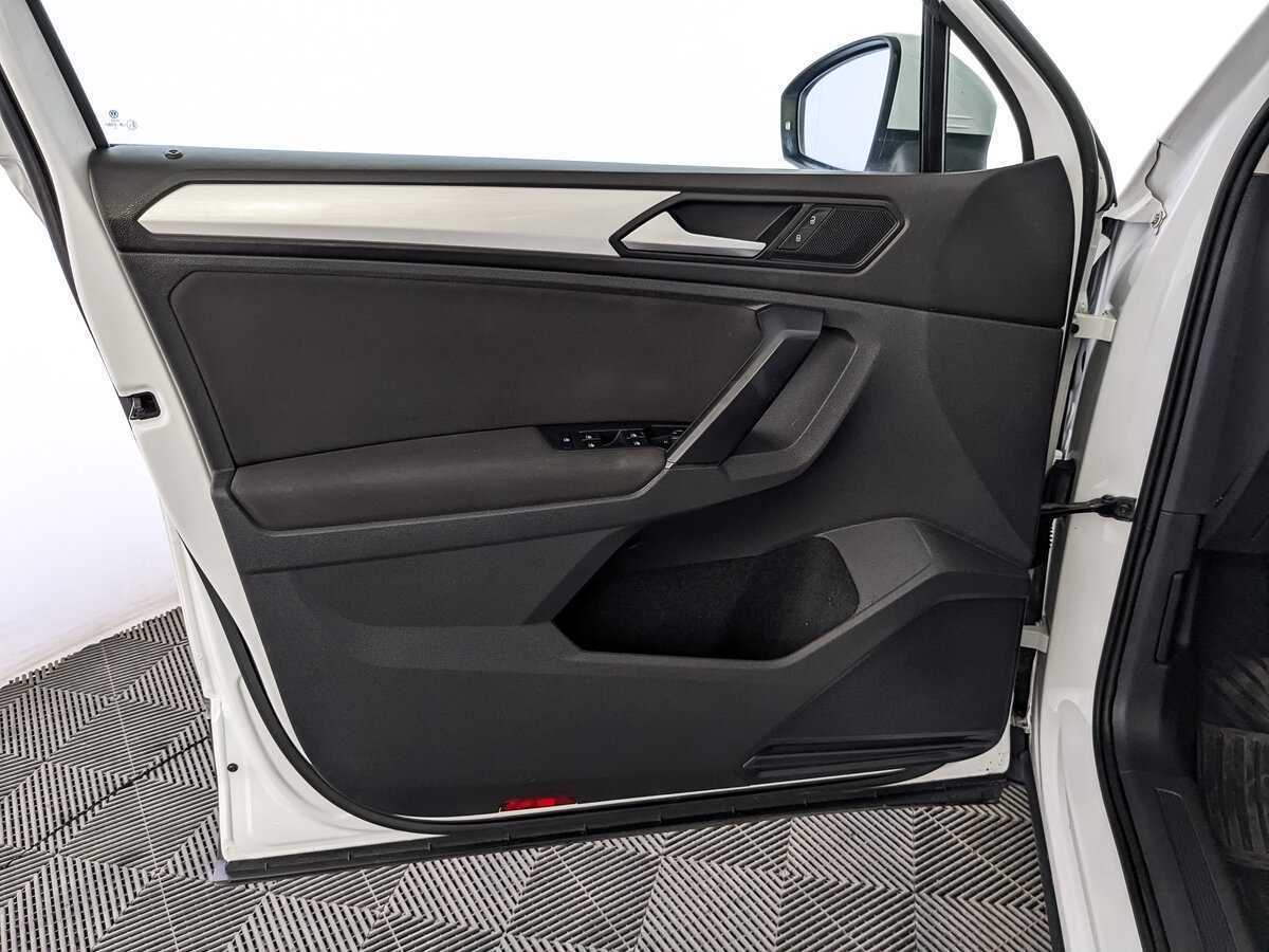Volkswagen Tiguan, 2021 Фото №19