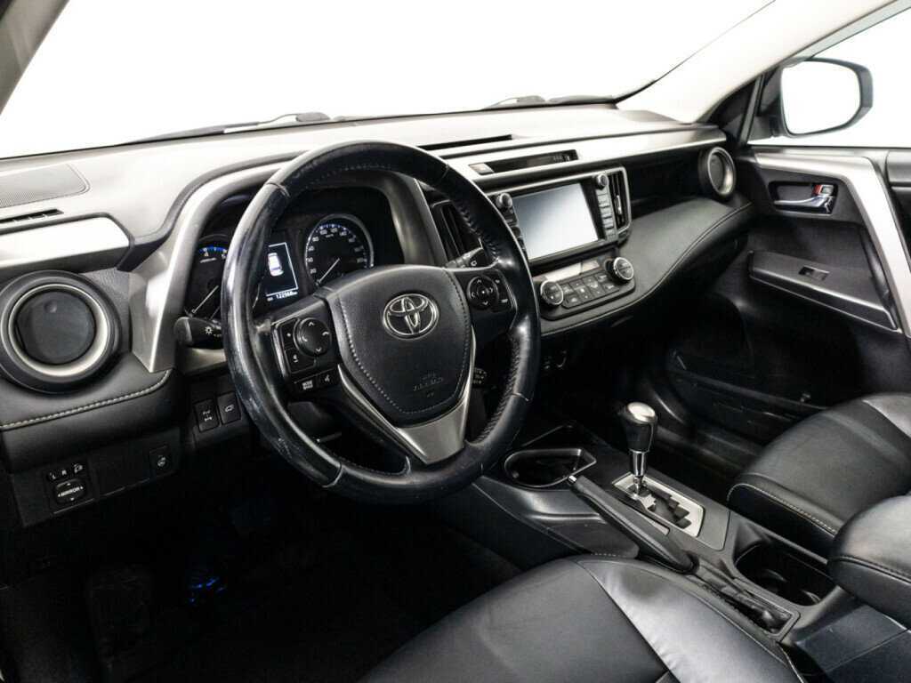 Toyota RAV4, 2017 Фото №11