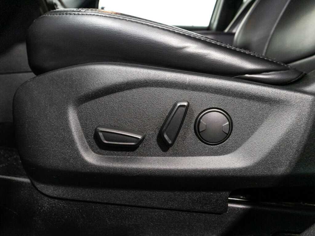 Ford Explorer, 2019 Фото №16