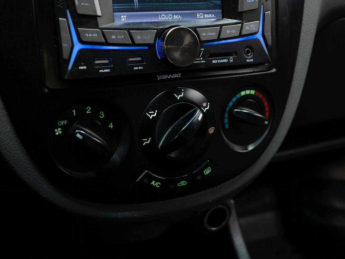 Daewoo Gentra, 2013 Фото №16