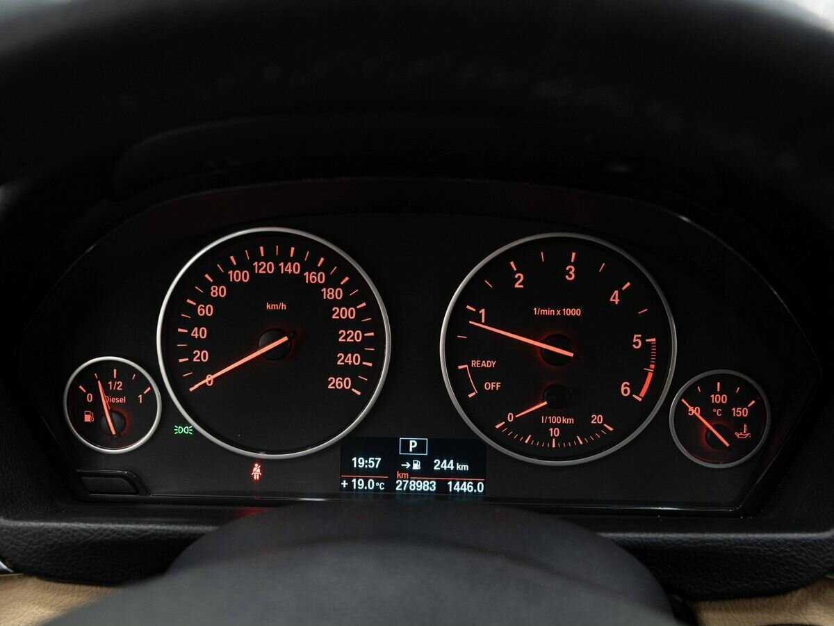 BMW 3 серии Gran Turismo 320d xDrive, 2013 Фото №17