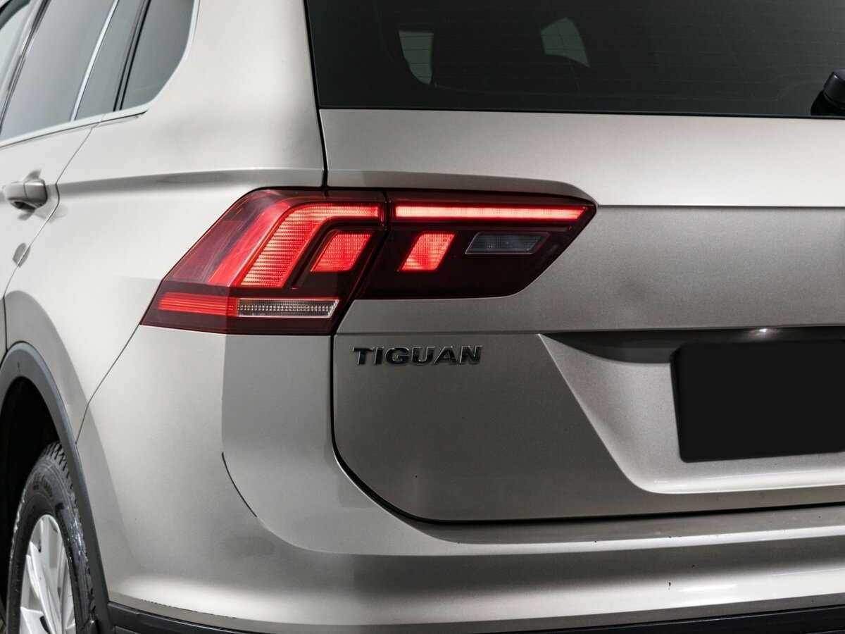 Volkswagen Tiguan, 2018 Фото №15