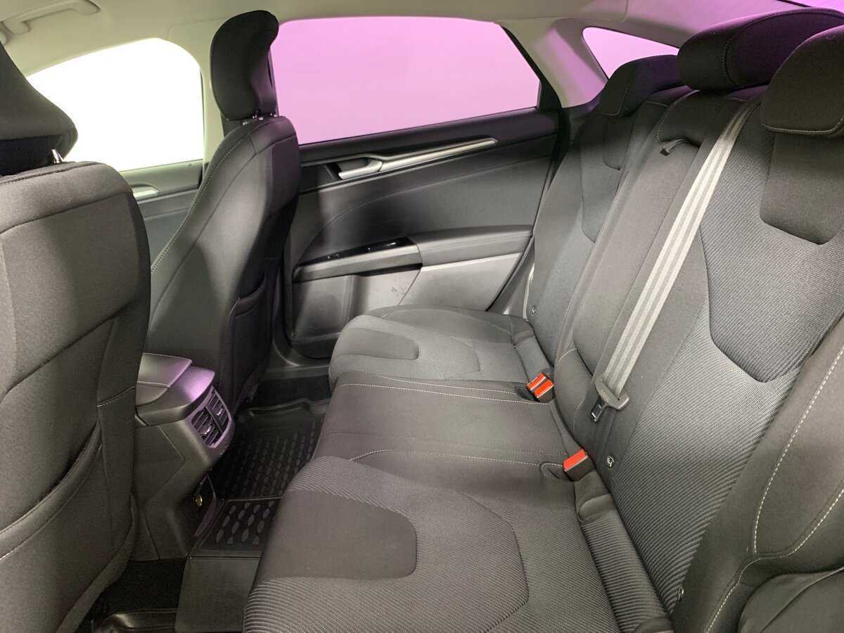 Ford Mondeo, 2017 Фото №19